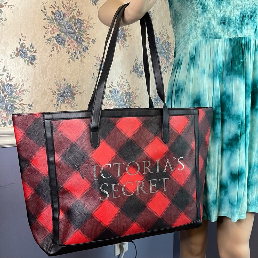 Victoria's Secret Black & Red Plaid Large Tote Bag, NWOT